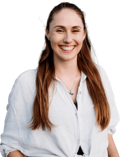 Yase lacht in die Kamera